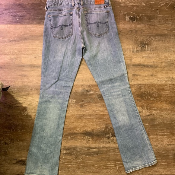 Lucky Brand Lola Boot. 6/28 Regular - Picture 7 of 8